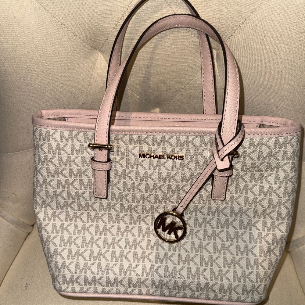 Michael kors purse